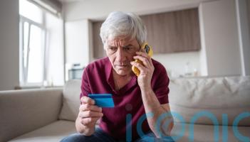 5 red flags of friendship scams to look out for