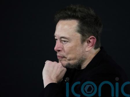 Elon Musk suggests he could buy Ryanair amid 'idiot' spat with boss Michael O&rsquo;Leary