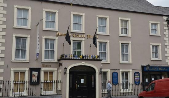 Tipperary County Council will not purchase closed Roscrea hotel