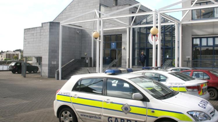 Roscrea man had tick-list and &euro;5,000 of drugs in schoolbag in Limerick city