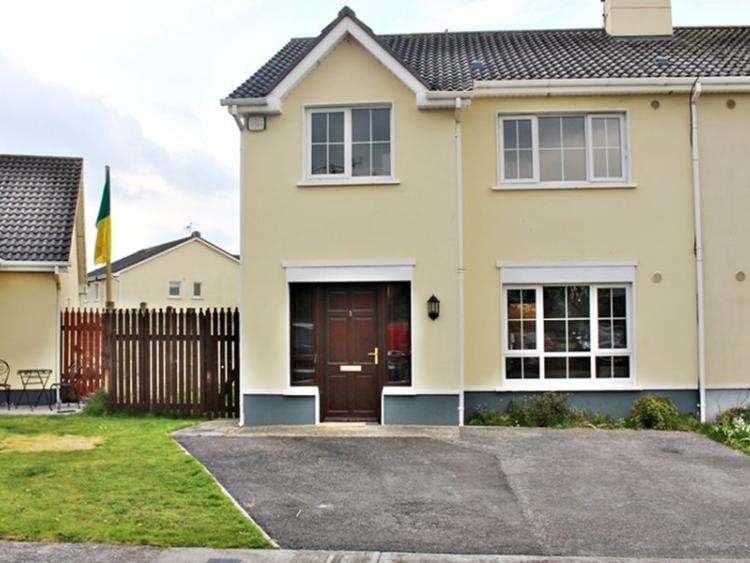 PROPERTY 5 houses for sale for less than €175,000 in Offaly Offaly