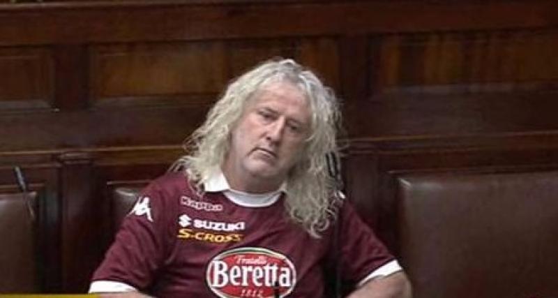 POLL: Do you think there should be a dress code for TDs in the Dáil?