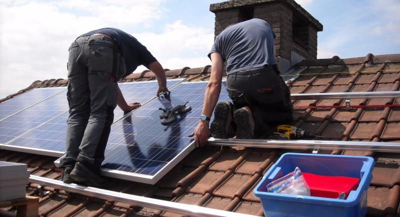Schools in Offaly can apply for free solar panels 