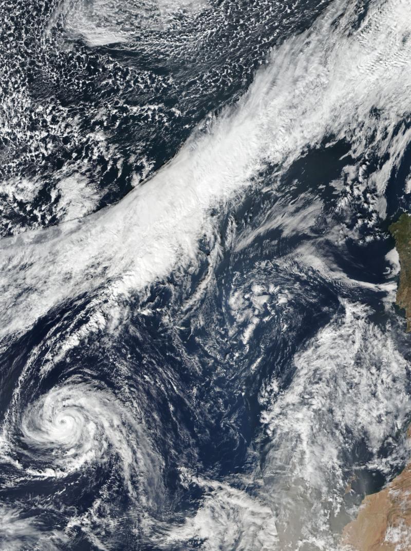 Offaly emergency services advise all businesses to CLOSE 