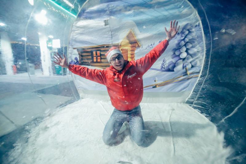 Giant snow globe to be unveiled in Offaly