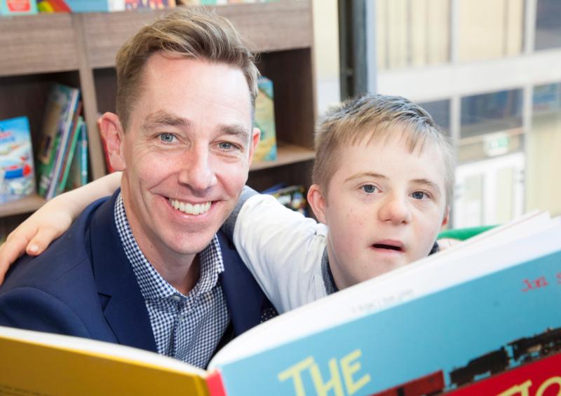 Offaly parents told to say no to tech in favour of books