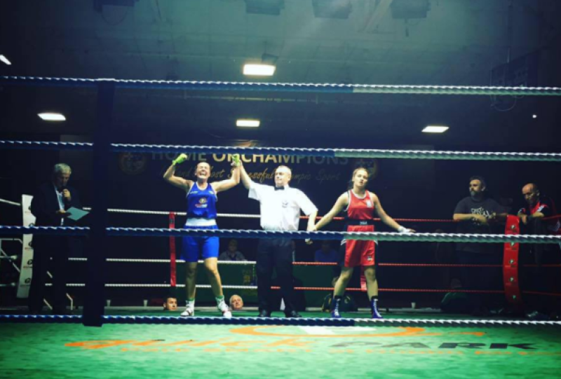 Offaly boxer guaranteed bronze at European Youth Championships