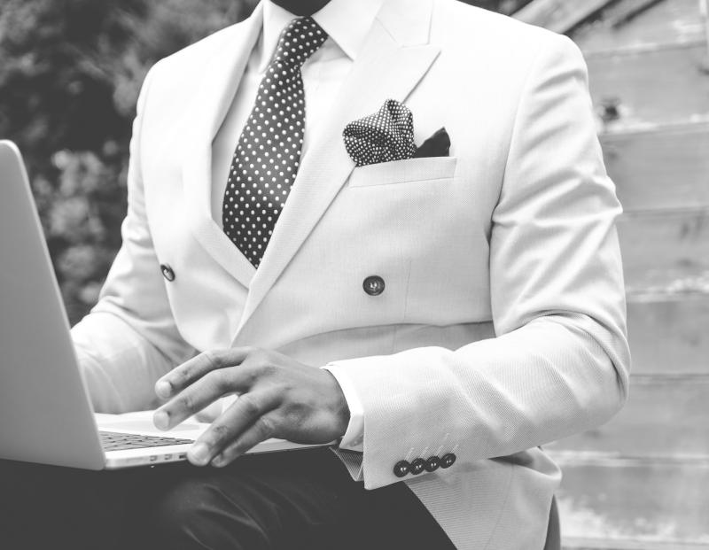 RTE series looking for Offaly men who need help on the fashion front 