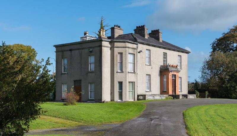 Calls for Offaly parochial house to be used as accommodation for Ukrainian refugees
