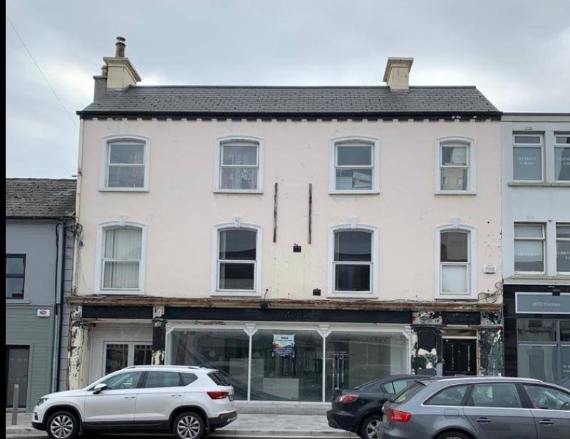 Reopening of legendary fashion outlet in Tullamore to create 20 jobs