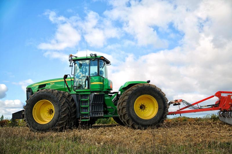 Offaly farmers sharing positive stories on social media this Ploughing Week