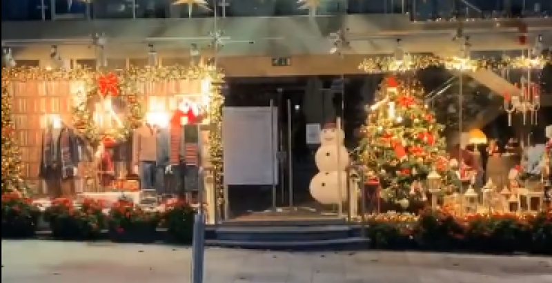 WATCH: Offaly shop's Christmas window display is movie screen perfect