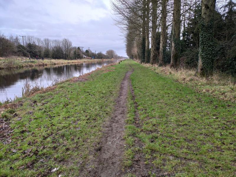 ‘’Eejit’’ on scrambler bike causing problems along Offaly canal