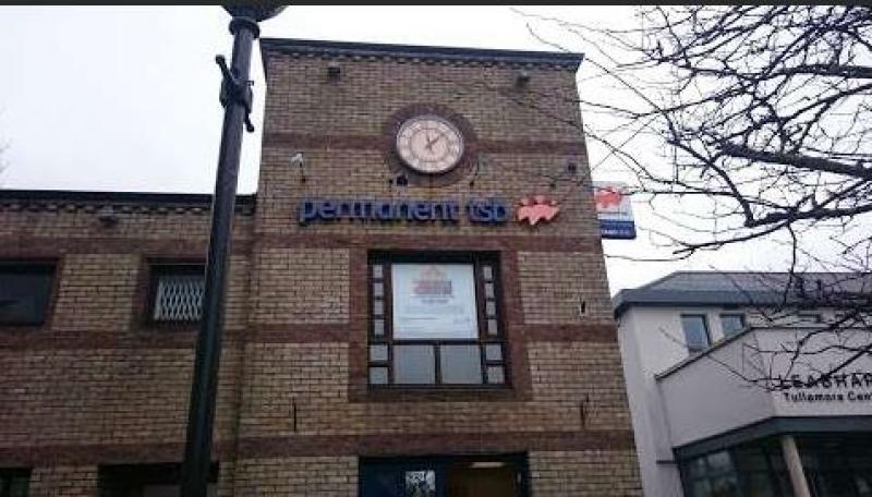 Offaly bank branch withdraws cash desk services