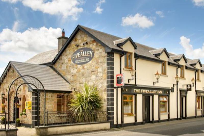 Popular Offaly pub and €10,000 cash is the amazing prize in incredible raffle