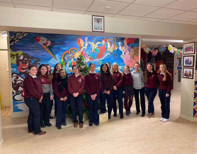 Bloody Outrageous students thank Lidl for act of kindness