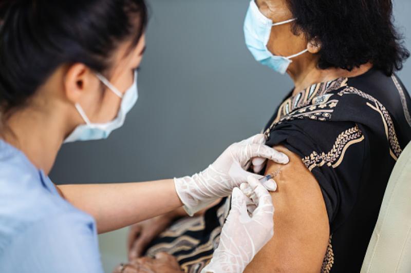Tullamore Vaccine centre to open on May 3