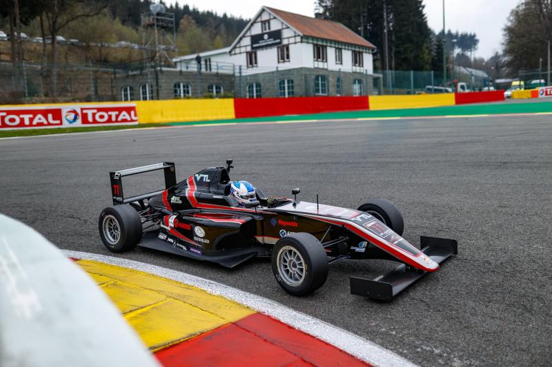 Offaly racing star back on the road to F1 this weekend 