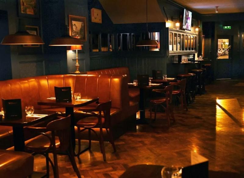 Landmark pub in centre of Tullamore goes up for sale