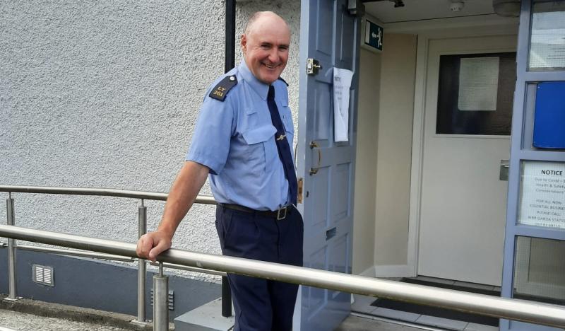 Offaly garda hangs up his cuffs after four decades of service 