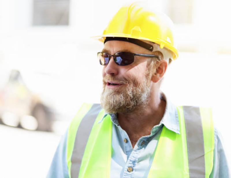 Beware of  bogus callers in high vis jackets and hard hats