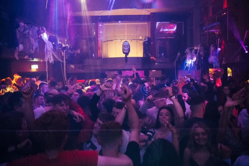 Offaly night club delighted with 'packed dancefloor' after reopening