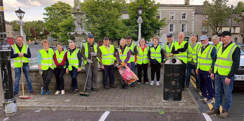 Roscrea Tidy Towns “Big Sweep” a big success
