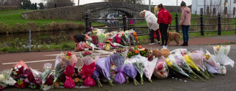 Walkers reclaim Tullamore's Grand Canal way in wake of Ashling Murphy murder