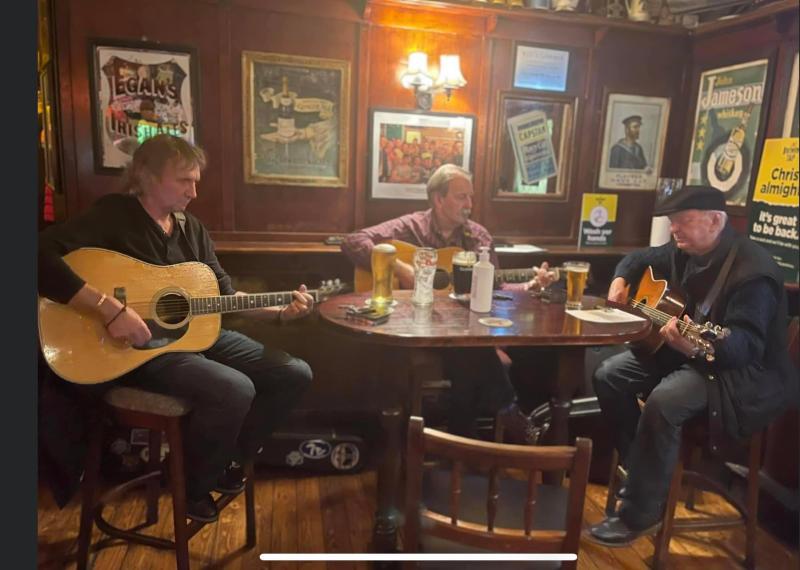 'Ireland has lost a legend' - Tributes paid after death of Offaly musician 