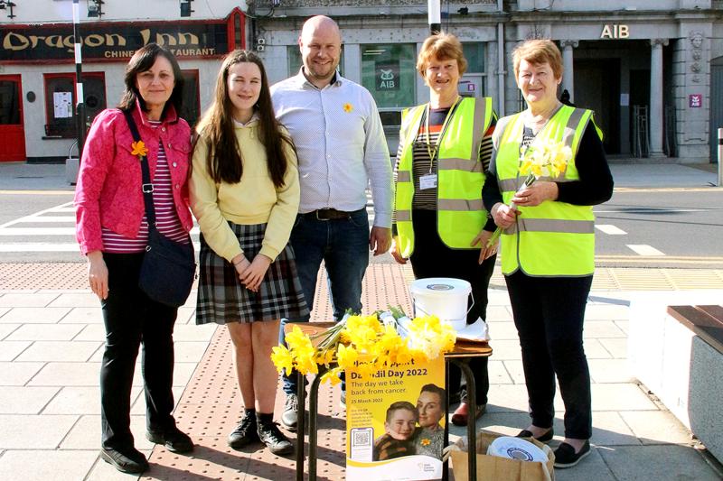 Roscrea Tidy Towns - lending a helping hand