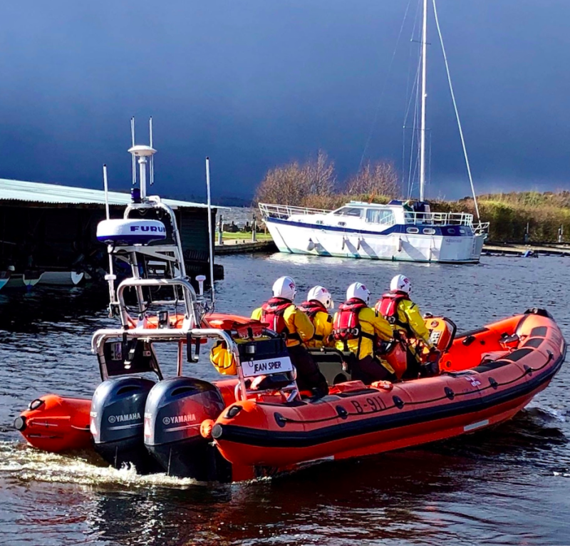 Lough Derg RNLI assists yacht aground at Ryan's Point 