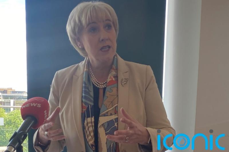 Thousands of people with alopecia can benefit from €500 Govt  grant to buy wig