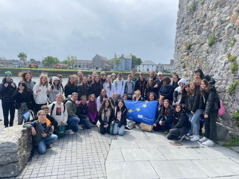 Erasmus students from Spain, Austria and Germany visit local school