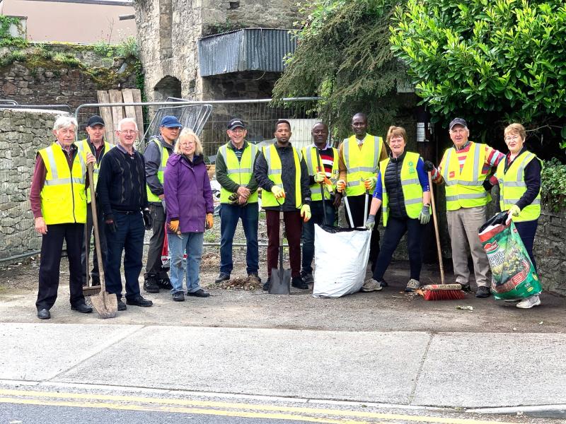 Tidy Towns group gets ready for the Big Sweep ‘22
