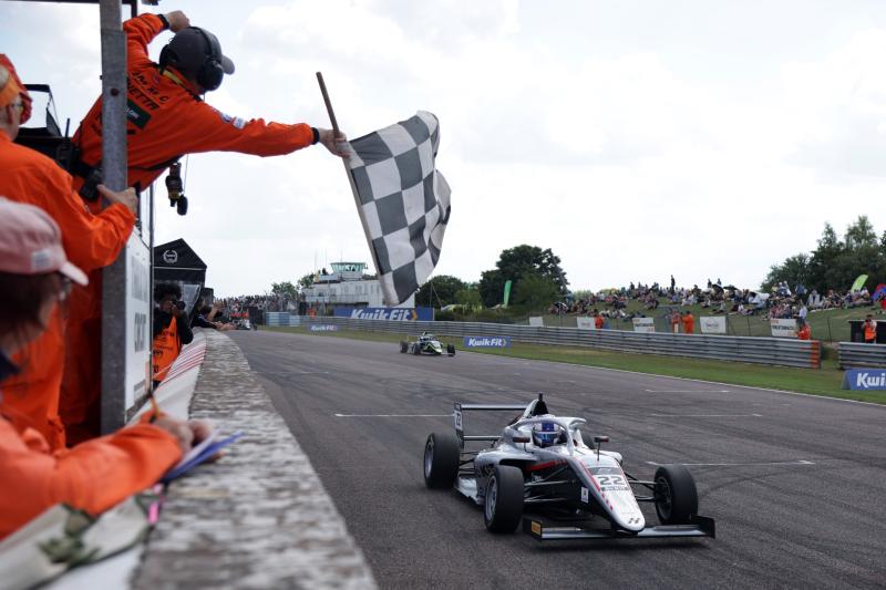 Double delight for young Offaly Motor Racing star with two Formula 4 wins in one weekend 