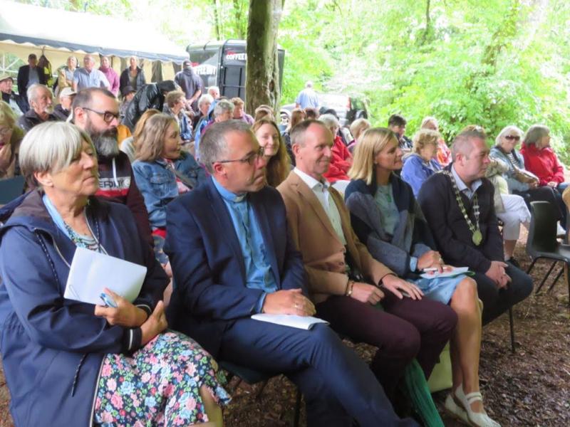 A section of the large crowd which attended the Clara Literary and Music festival. Included in the picture are Minister Pippa Hackett and the Cathaoirleach of Offaly County Council Frank Moran