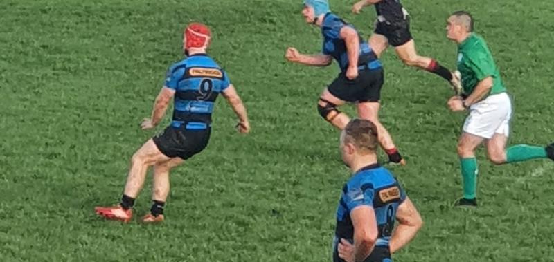 Tullamore climb to third in AIL