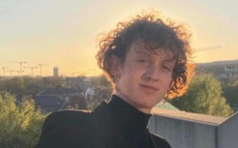 Garda update as hunt goes on for hit-and-run motorist who killed Midlands student
