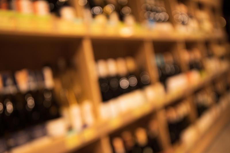 Plans unveiled to convert garage behind pub in Offaly into off licence