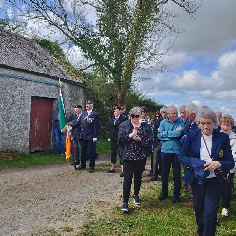 Plaque unveiled at memorial event in Moneygall 
