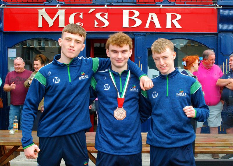PICTURES: Roscrea Homecoming for local MMA heroes