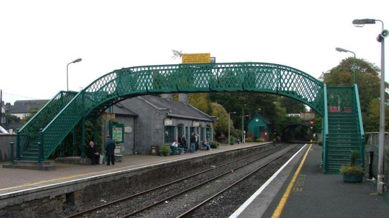 Tullamore railway station was left unmanned and the lift wasn't working at said Cllr Declan Harvey