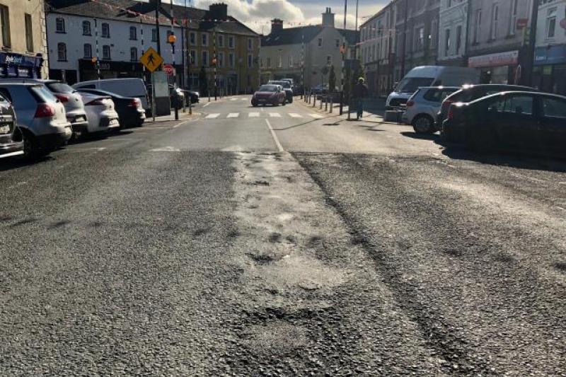 Roscrea's Main Street requires repair traders tell elected reps
