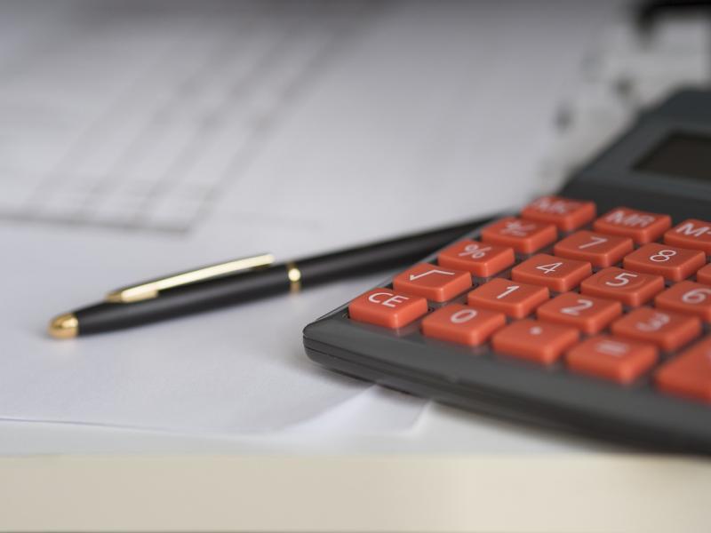 Budget 2024 delivers cash boosts, tax cuts and free electricity for thousands