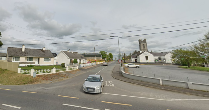 Motorists waiting up to 7 minutes to pull out onto the N52 from Durrow NS Tullamore Municipal District hears