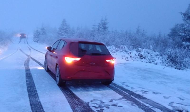 Lost driver gets stuck in snow on Offaly road after following Sat-Nav