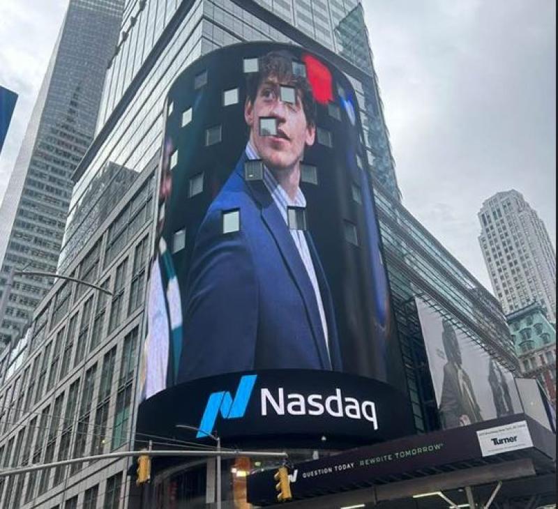 An Offaly man is currently the face of Ireland on New York billboard