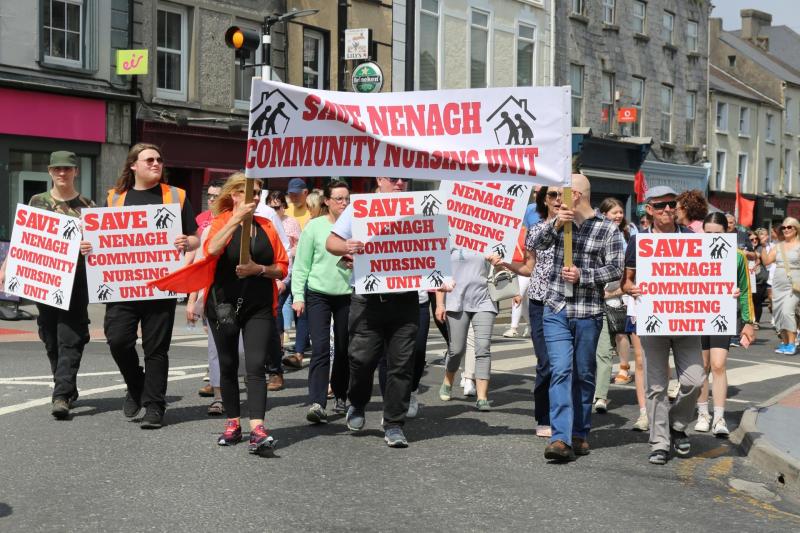 Thousands march in Nenagh against HSE plans