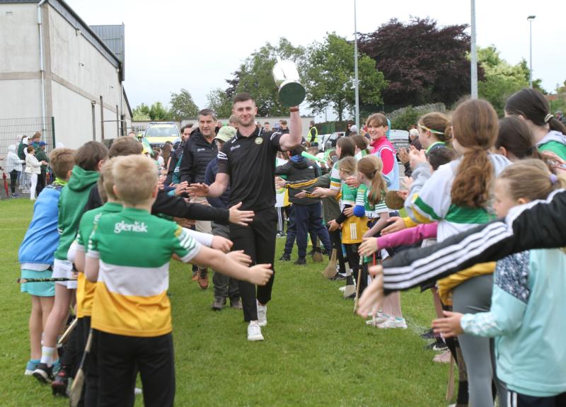Proud Shinrone stage poignant homecoming for Joe McDonagh Cup champions