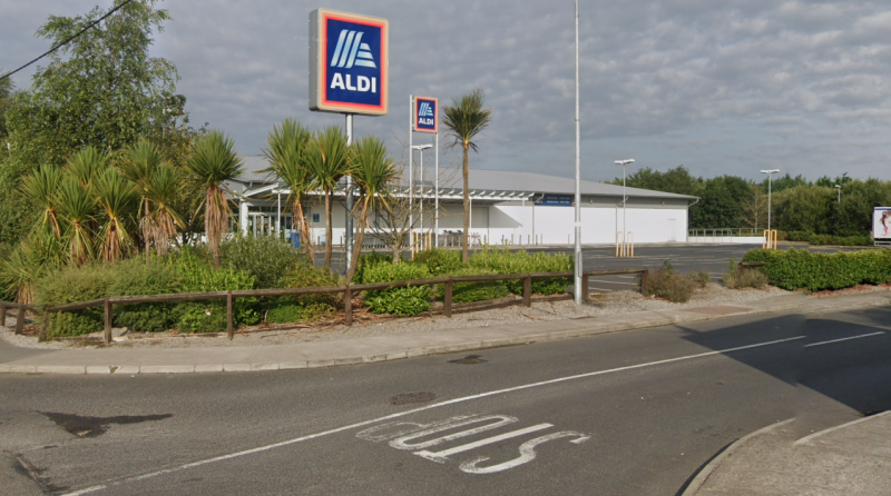 Belongings stolen from car in Offaly Aldi carpark as gardaí issue statement